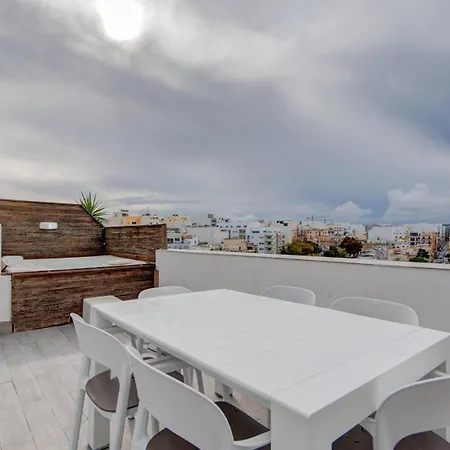 3br Penthouse With Private Jacuzzi In St Julians By 360 Estates Apartamento