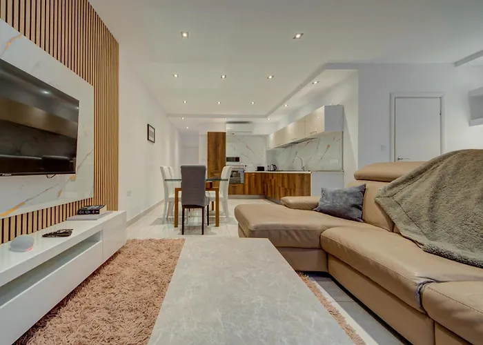 3br Penthouse With Private Jacuzzi In St Julians By 360 Estates Διαμέρισμα Saint Julian's