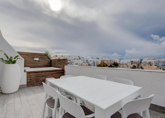 3br Penthouse With Private Jacuzzi In St Julians By 360 Estates Διαμέρισμα
