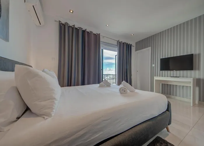 3br Penthouse With Private Jacuzzi In St Julians By 360 Estates * Saint Julian's