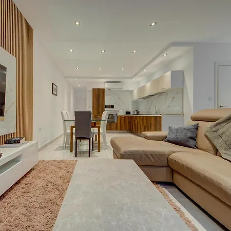 3br Penthouse With Private Jacuzzi In St Julians By 360 Estates Appartement San Ġiljan