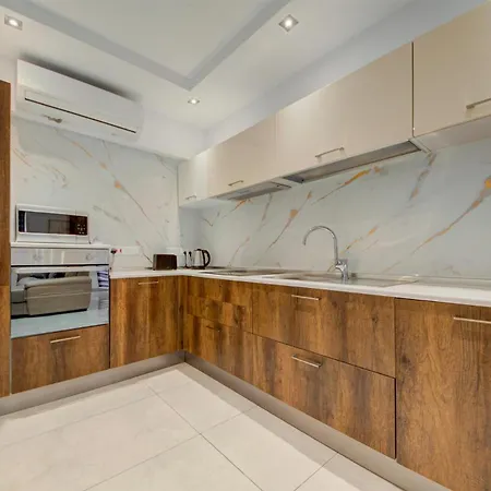 3br Penthouse With Private Jacuzzi In St Julians By 360 Estates Appartement