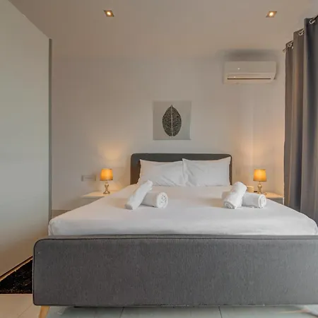 3br Penthouse With Private Jacuzzi In St Julians By 360 Estates * San Ġiljan