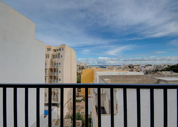 3br Penthouse With Private Jacuzzi In St Julians By 360 Estates Apartament St. Julian's