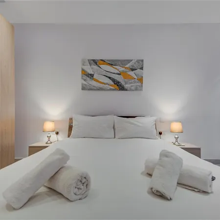 3br Penthouse With Private Jacuzzi In St Julians By 360 Estates * San Giuliano